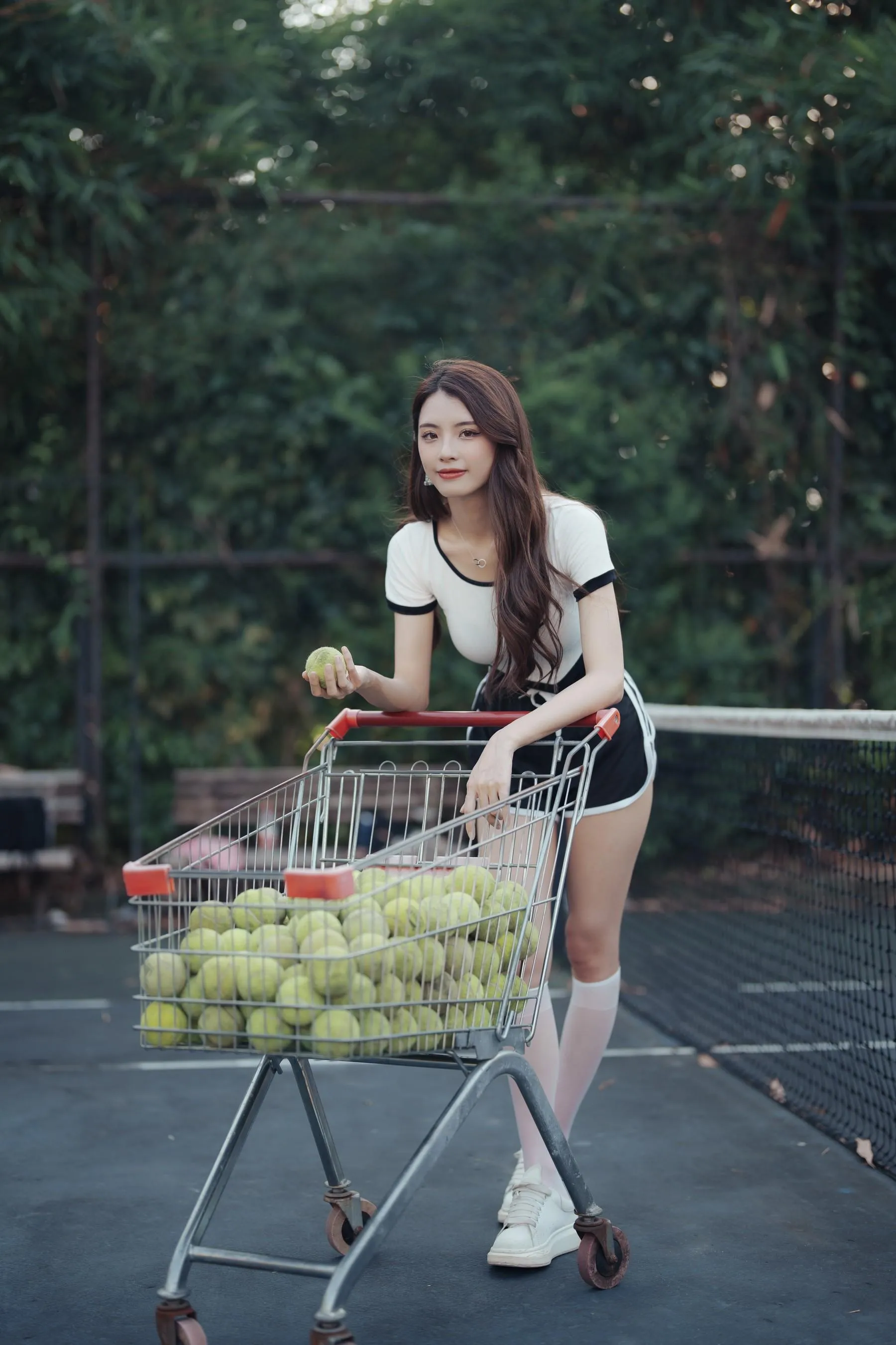 [YITUYU艺图语]2022.07.29 网球少女 滕静 [67P]插图1